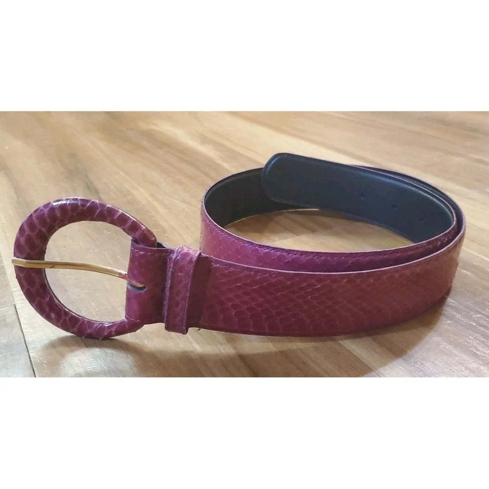 Vintage Magid Genuine‎ Snake Skin Belt Size M fits 27 -30 in Berry Pink Purple